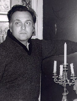 Robert Duncan in his apartment, San Francisco 1973, photograph by Helen Adam