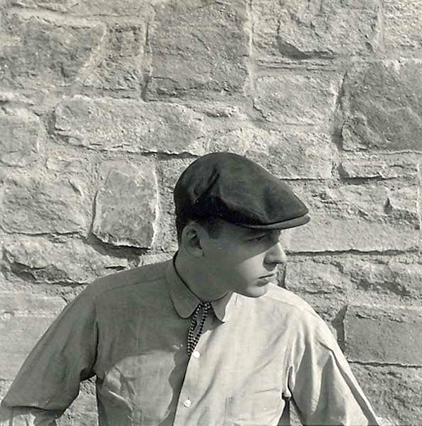 JW by Robert Creeley at Black Mountain College, 1955 using JW’s Rolleiflex.