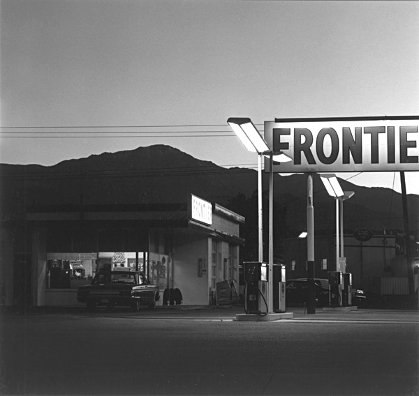 Robert Adams photo: Pikes Peak, Colorado Springs, 1969; courtesy Fraenkel Gallery, San Francisco, © Robert Adams and the Fraenkel Gallery