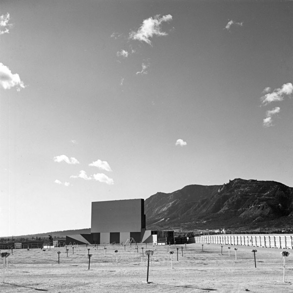 Robert Adams photo: Outdoor Theater and Cheyenne Mountain, Colorado Springs,
Colorado, 1968; courtesy Fraenkel Gallery, San Francisco, © Robert Adams and the Fraenkel Gallery